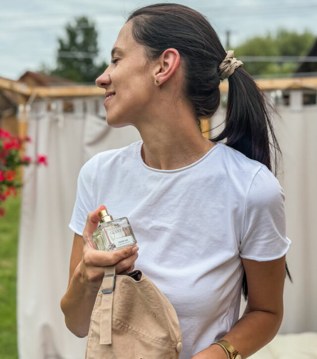 27e0c61e-ea80-45cf-ac96-92f9aebce2e4