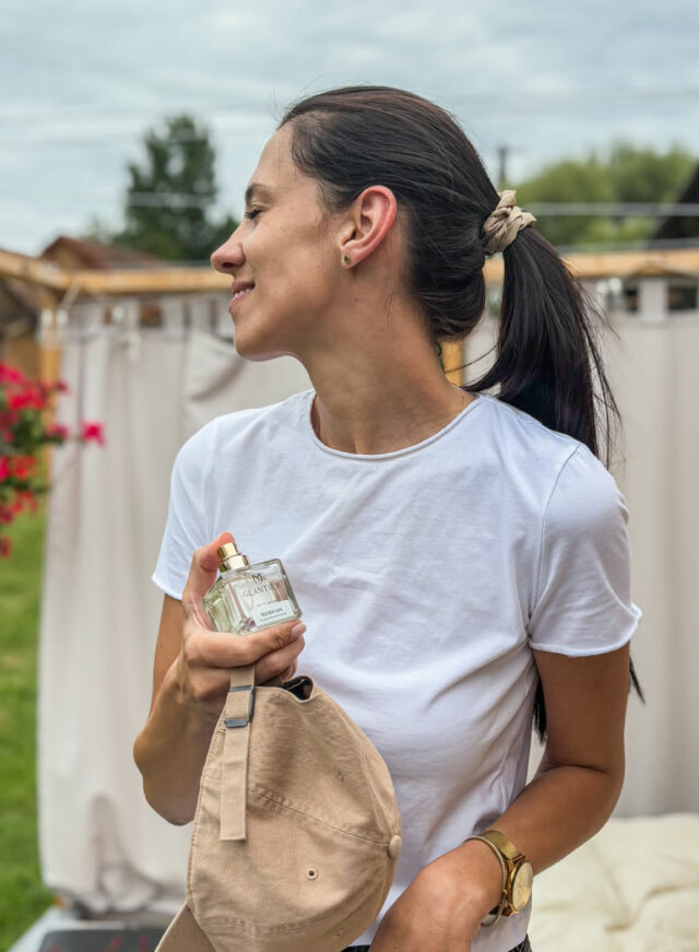 27e0c61e-ea80-45cf-ac96-92f9aebce2e4